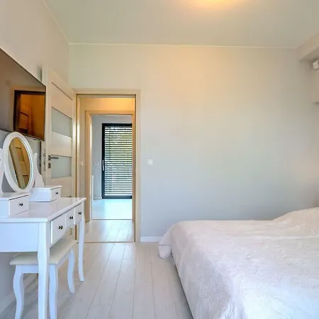 Apartament Sun 7 - Aprent *